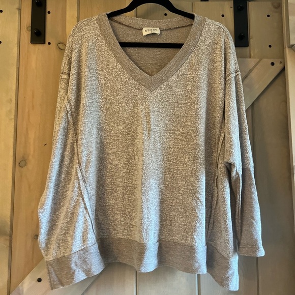 Story Oversized Tunic - Picture 1 of 6